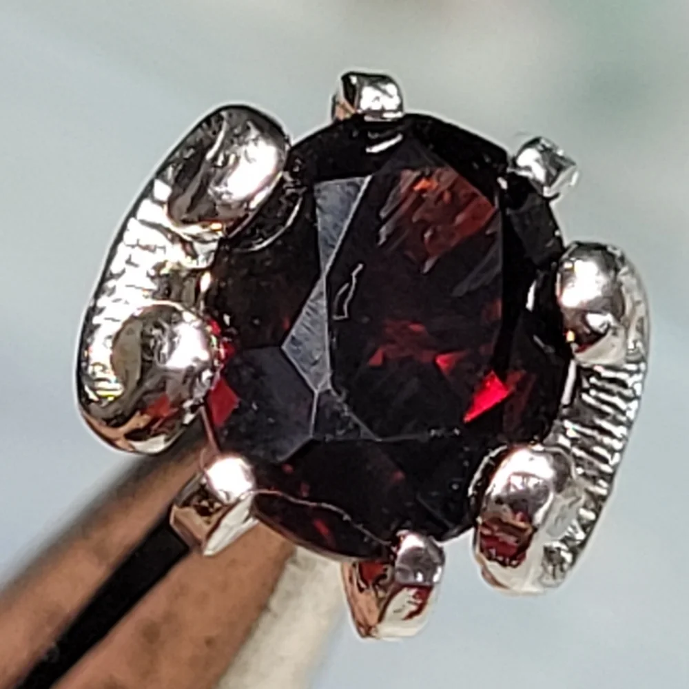 Elegant Silver and Dark red Tie Pin.